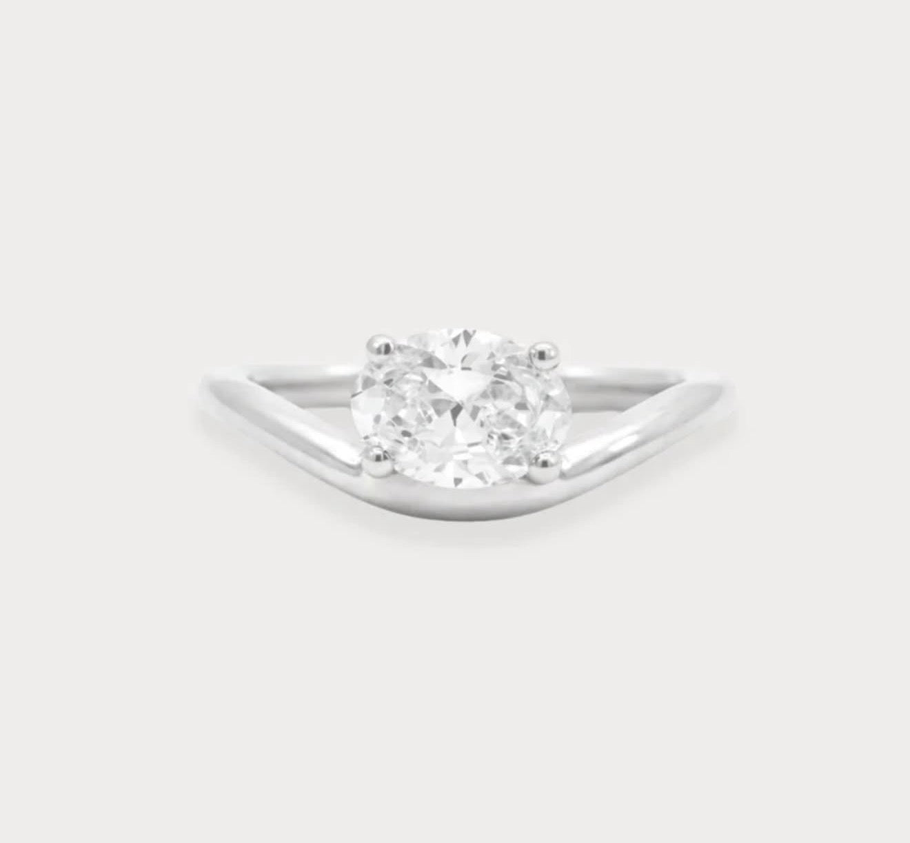 Bague floater diamant oval